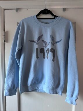 Taylor Swift Light Blue 1989 Concert Crewneck Sweatshirt